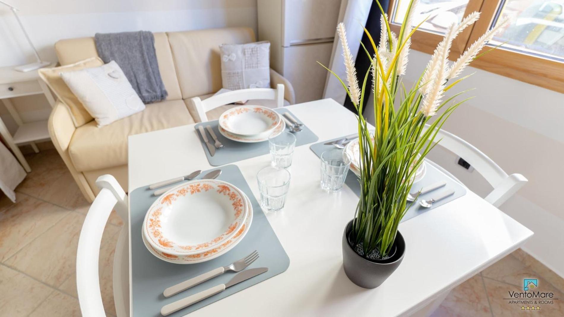 Apartments & Suites Vento Mare Palau Ngoại thất bức ảnh
